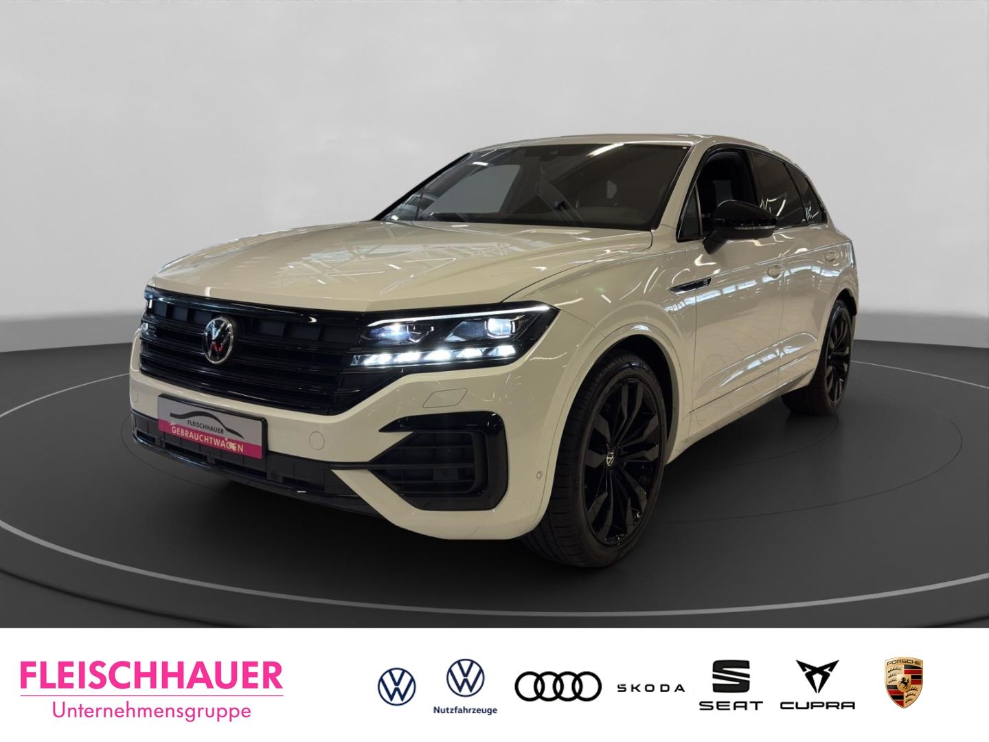 VW Touareg R-Line 3.0 TDI 4M Matrix+Navi+AHK+21''+D
