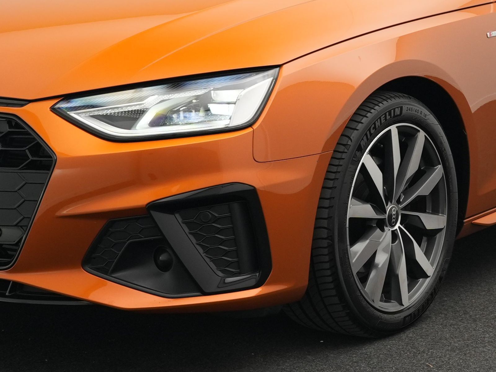 Audi A4 - Bild 22