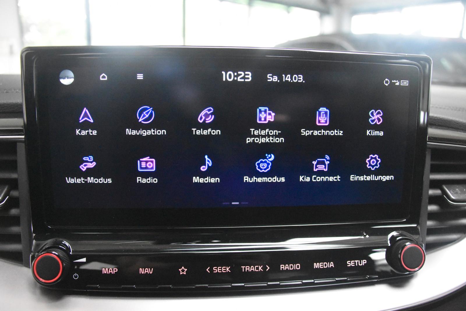 Kia Ceed SW Ultimate Edition DCT Navi Kamera SCC