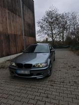 BMW E46 325i Facelift Automatik - BMW 325 aus 2003: 325i