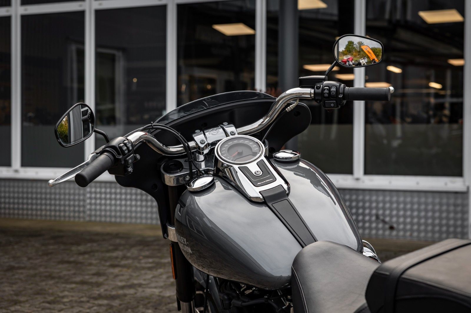 Fahrzeugabbildung Harley-Davidson FLSB Sport Glide Softail - TORXSTER KIT - J&H