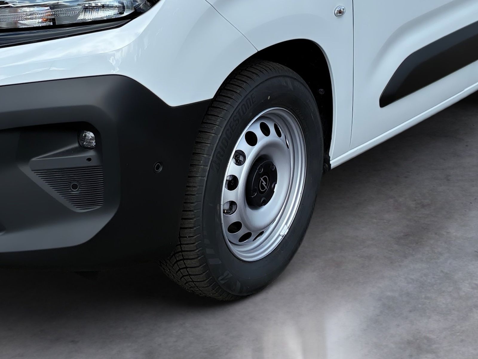 Fahrzeugabbildung Opel COMBO CARGO Electric M 11KW*Navi*SHZ*PDC*RFK*