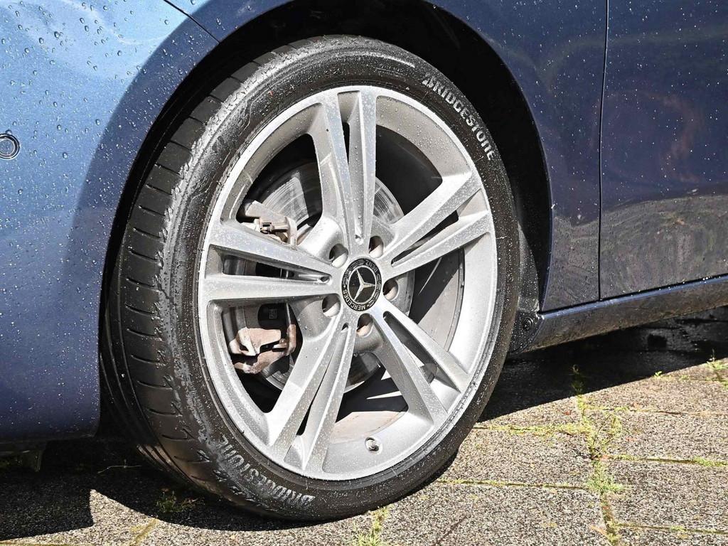 Mercedes-Benz A 250 Limo Progressive PANO MULTIB. LED 360° SHZ