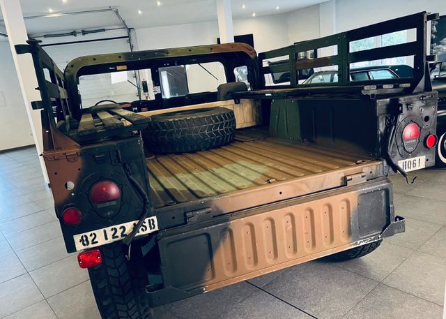 Fahrzeugabbildung Hummer Humvee H1  M998 mit TÜV und deutschen Papieren
