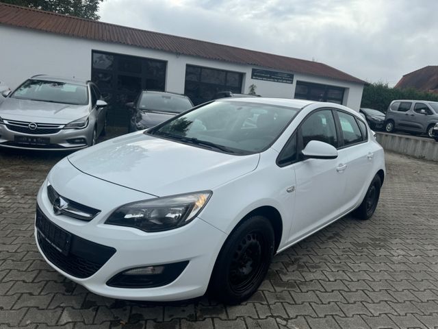 Opel Astra J Lim. 5-trg. Selection