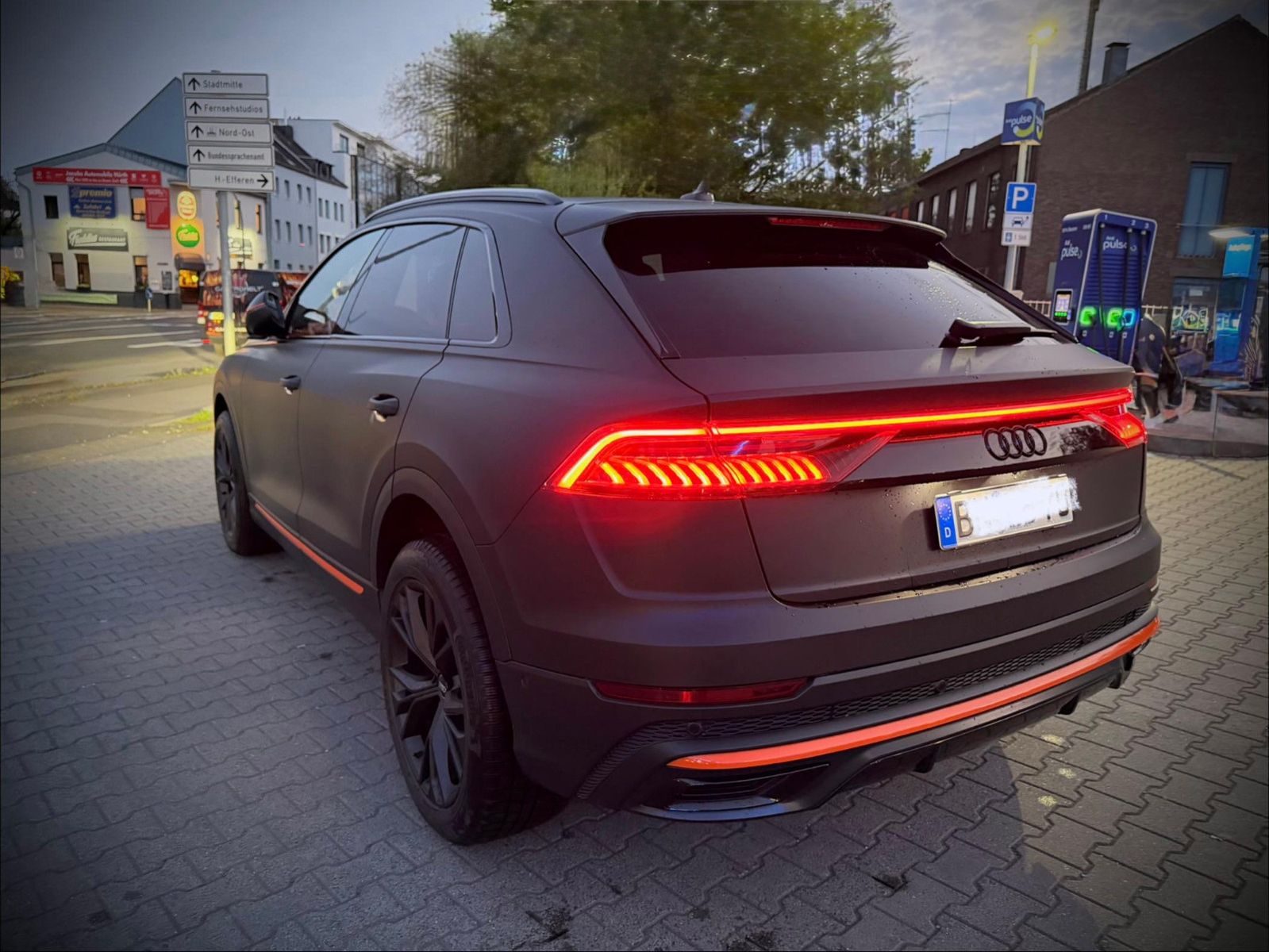 Audi Q8 45 TDI quattro S-Line Matrix-LED Leder Hued-U foto 3