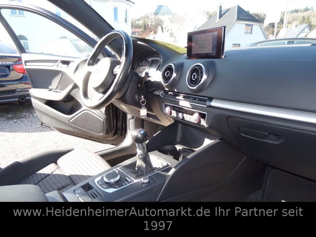 Fahrzeugabbildung Audi A3 SportbackAmbition/S-Line/Rotor/Xenon/B&O/Navi