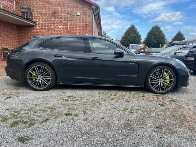 Porsche Panamera Sport Turismo Turbo S E-Hybrid