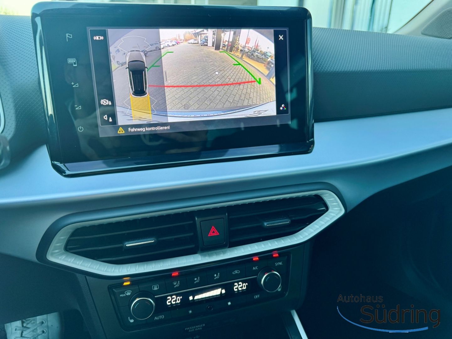 Arona 1.5 TSI FR DSG AHK Navi ACC Rückfahrk.