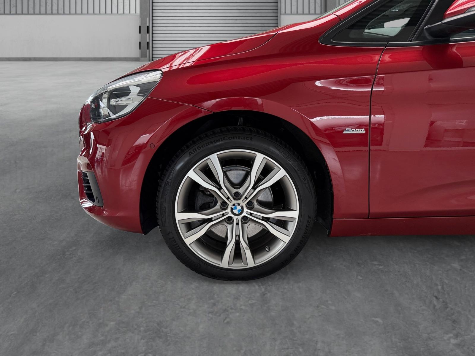 BMW 218 GRAN TOURER SPORT AUTOMAT+KLIMA+NAV+PANO+TÜV