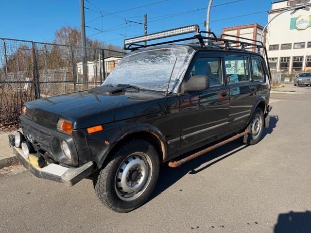 Lada Niva 5-Tür. 4x4