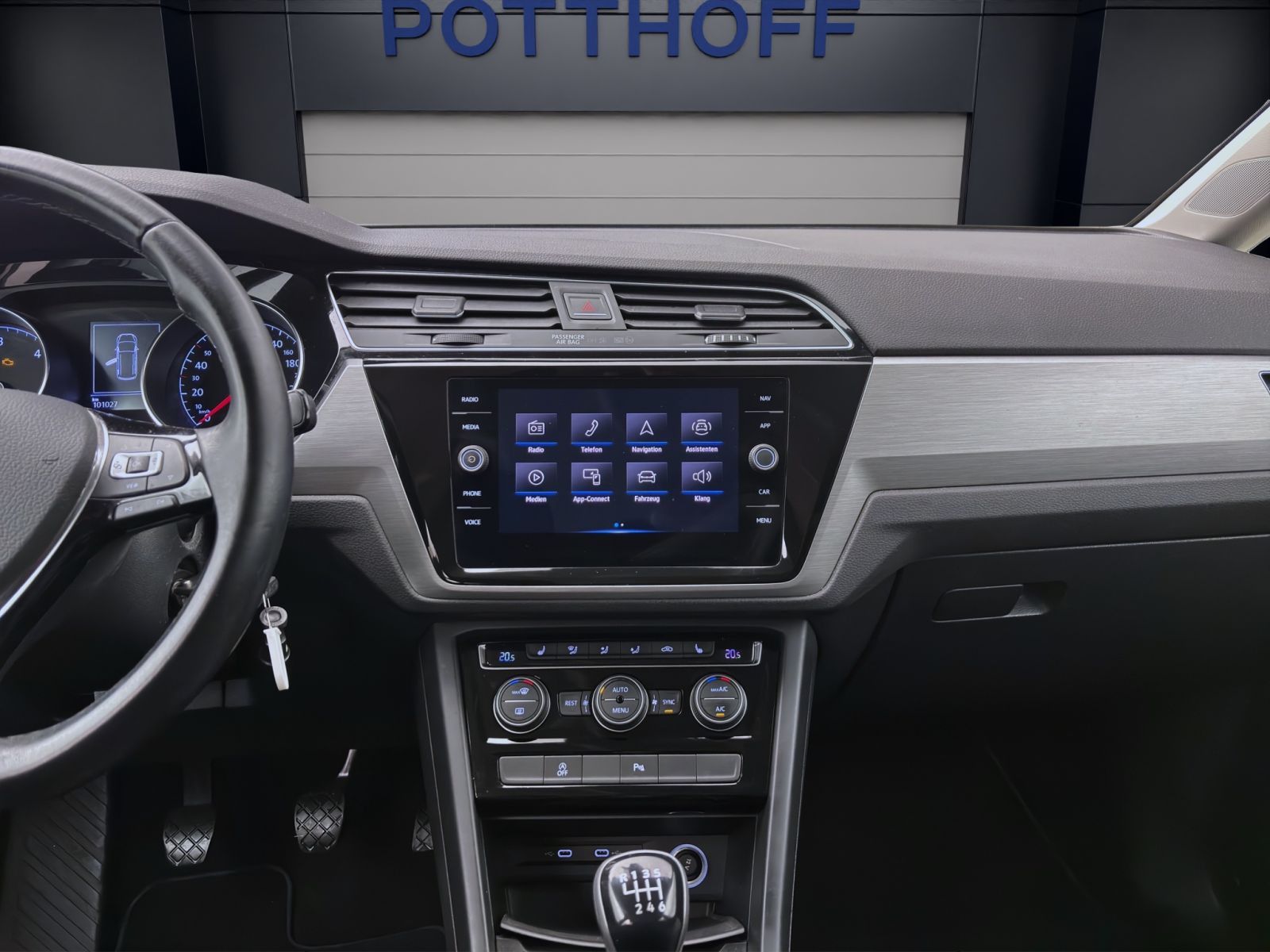 Volkswagen Touran - Bild 13