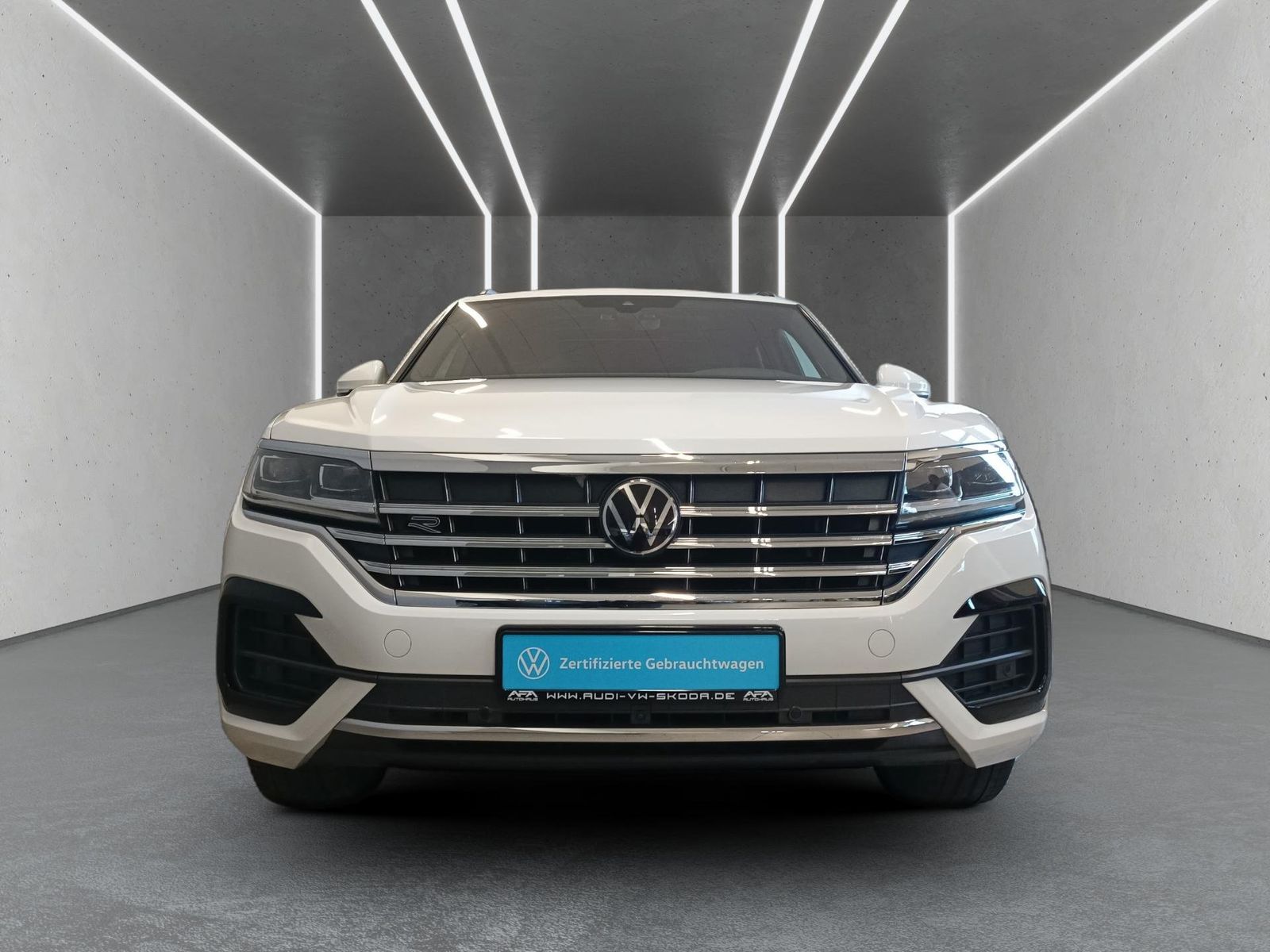 Volkswagen Touareg V6 3.0 TDI 4M R-Line AHK Luft Pano StdHz foto 5