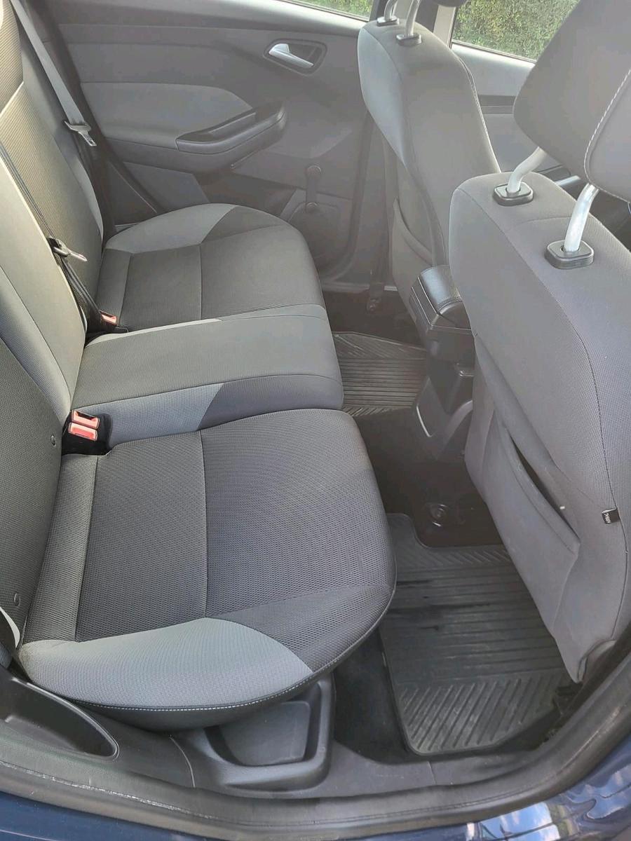Ford Focus 2013 — photo 11