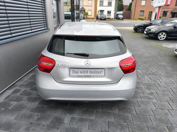 Bild 5 Mercedes-Benz A 180 Style Automatik Navi PDC SHZ