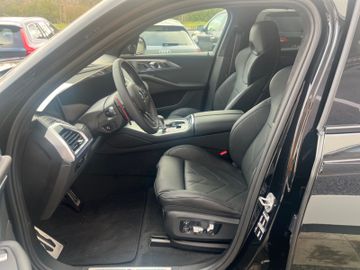 Fahrzeugabbildung BMW XM M Drivers Package Bower&Wilkins AHK uvm.