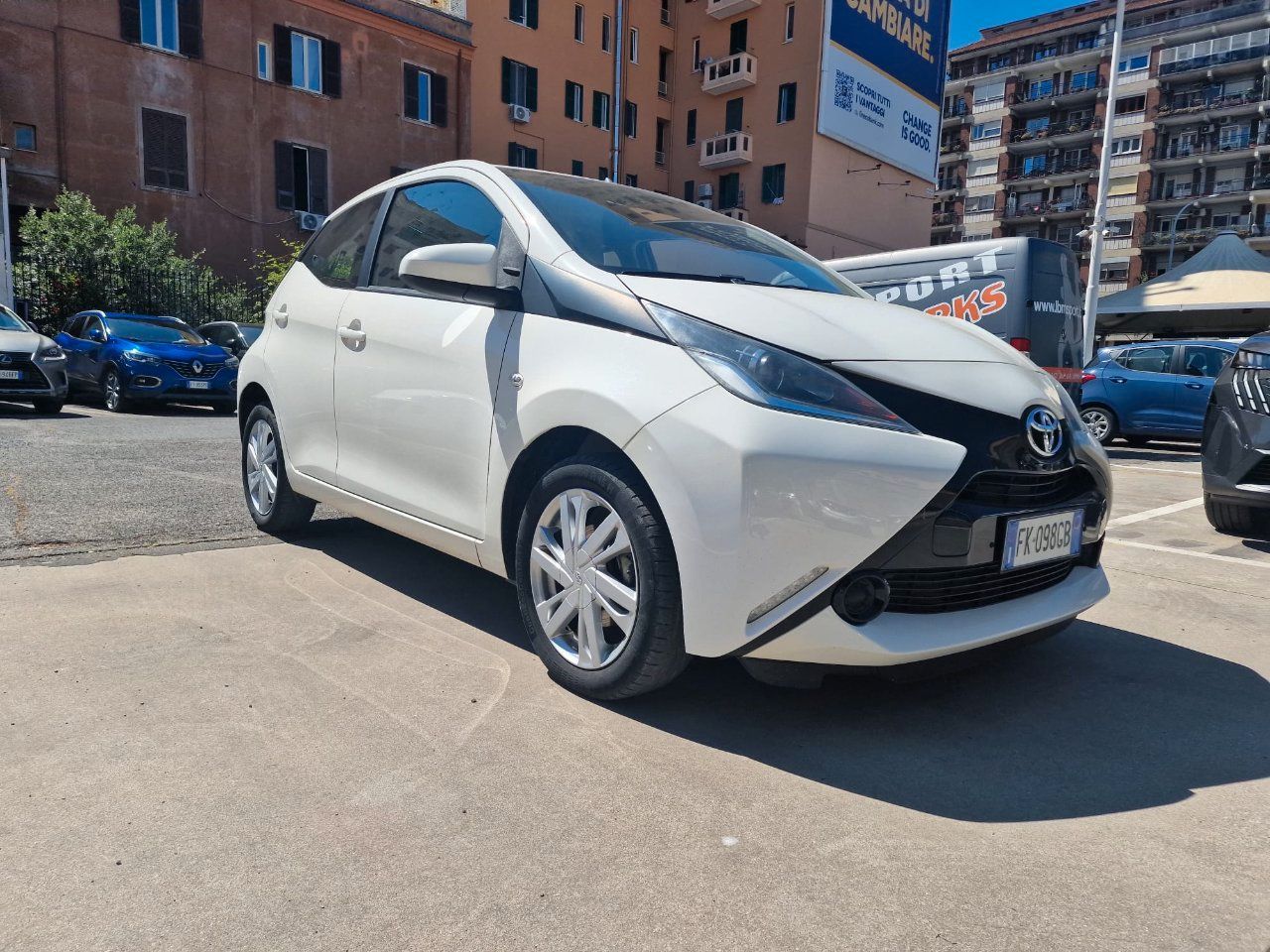 TOYOTA Aygo