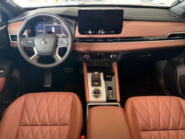 Mitsubishi Plug-in Hybrid Outlander - Bild 13