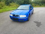 Skoda Octavia 1.6 Classic Classic mit neu TÜV zu verka - gebrauchte Skoda Octavia aus dem Jahr 2001