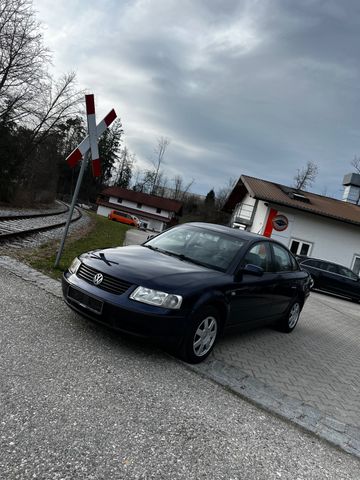 Volkswagen Passat 1.6 Edition