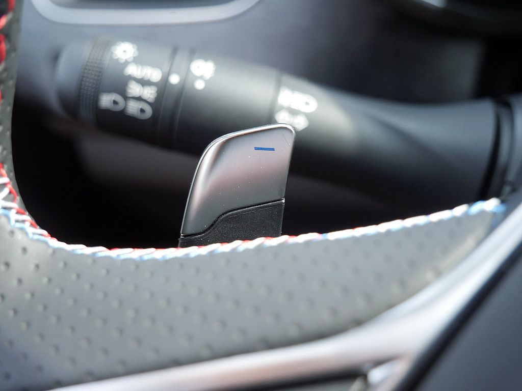 Fahrzeugabbildung Renault Arkana Esprit Alpine TCe 140 EDC