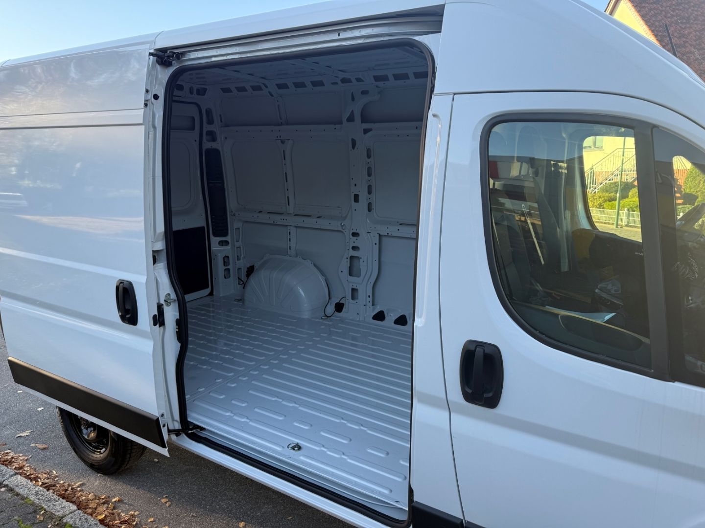 Fahrzeugabbildung Opel Movano 2.2 Cargo L2H2 +Allwetter+Kamera+Carplay