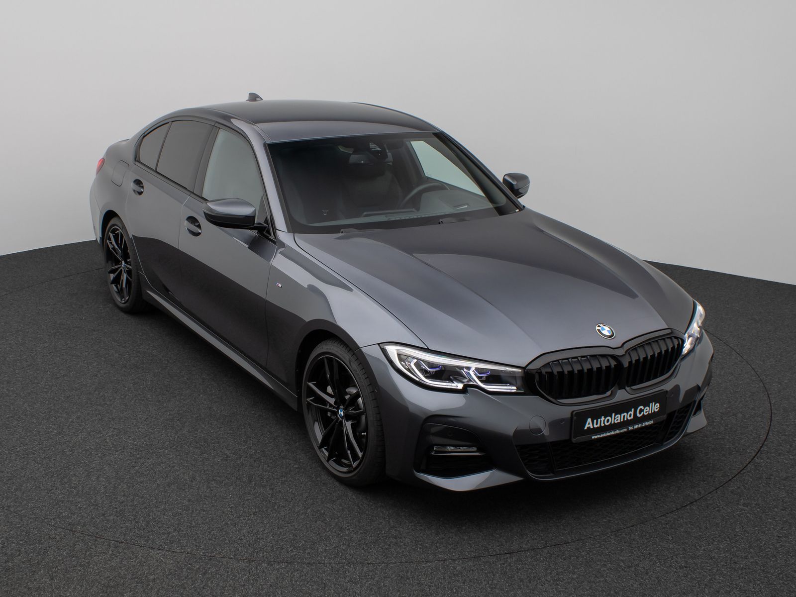 Fahrzeugabbildung BMW 330i xD M Sport Kamera Laser HUD DAB Komfort 19"