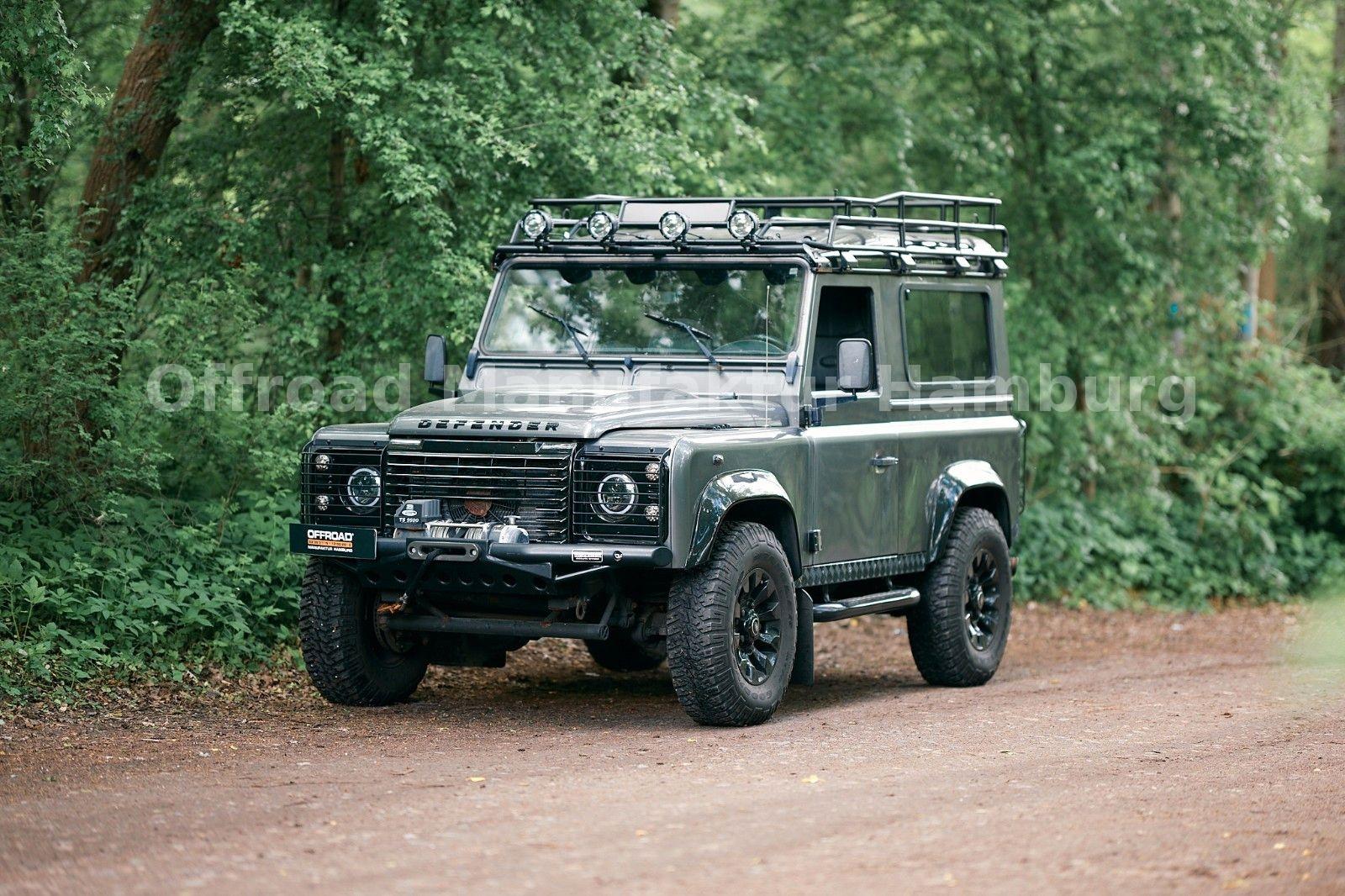 Land Rover Defender 90 E Station Wagon