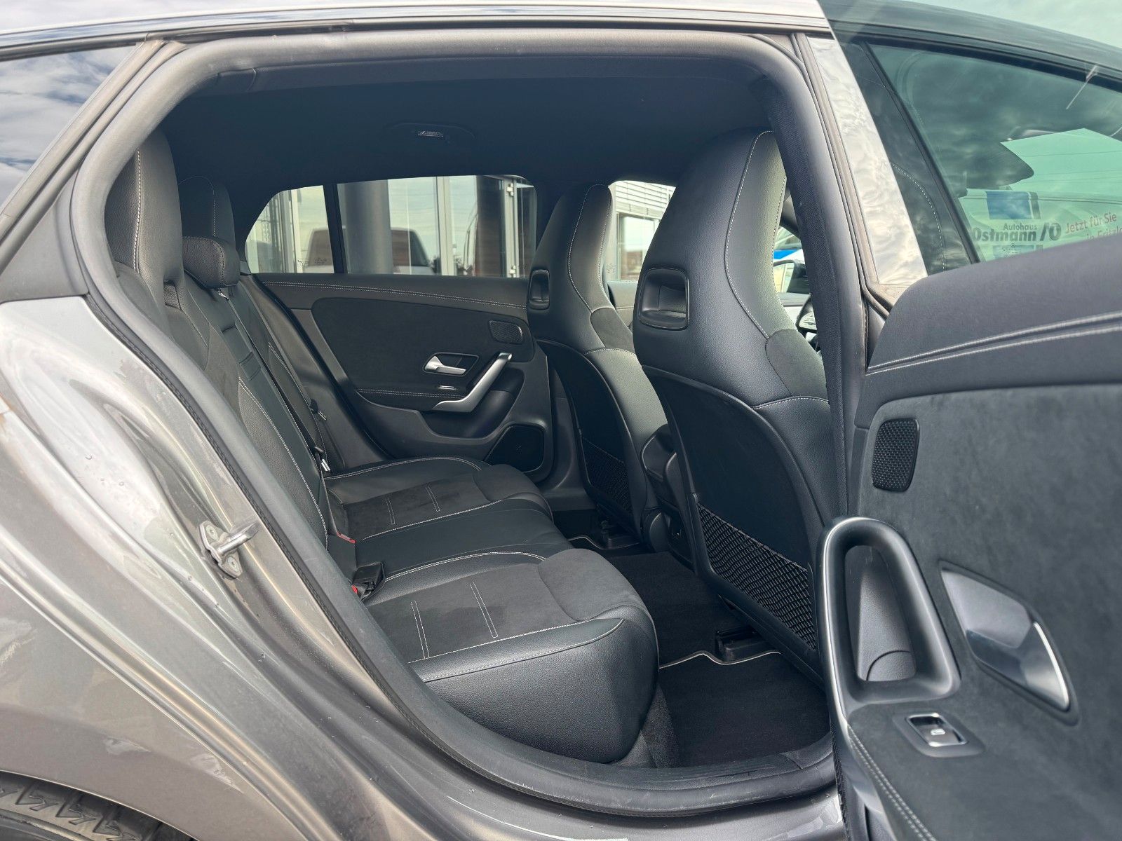 Fahrzeugabbildung Mercedes-Benz CLA 200d SB Edition+AMG+AHK+MultiBeam+Ambiente