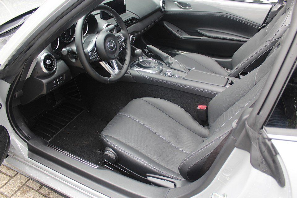 Fahrzeugabbildung Mazda MX-5 RF 2024 Exclusive-Line G-132 LEDER NAVI ACA