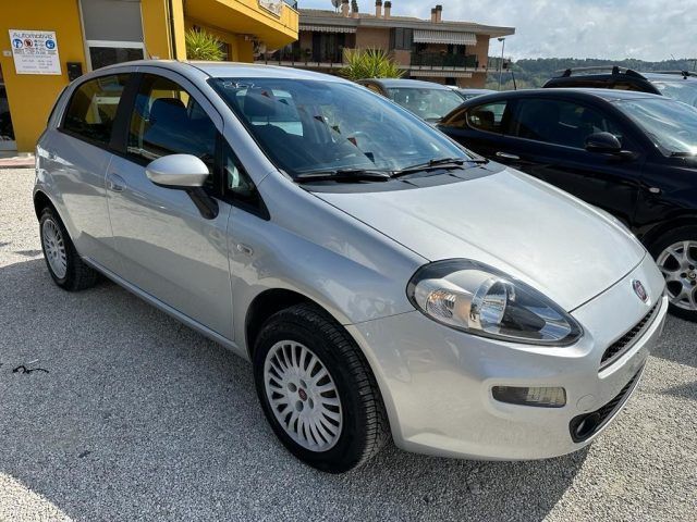 Fiat FIAT Punto 1.4 8V 5 porte Natural Power Street