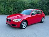 BMW 118d Sport Line Automatik Navi Schieb. Bi-Xenon - BMW 118 aus 2011: 118d
