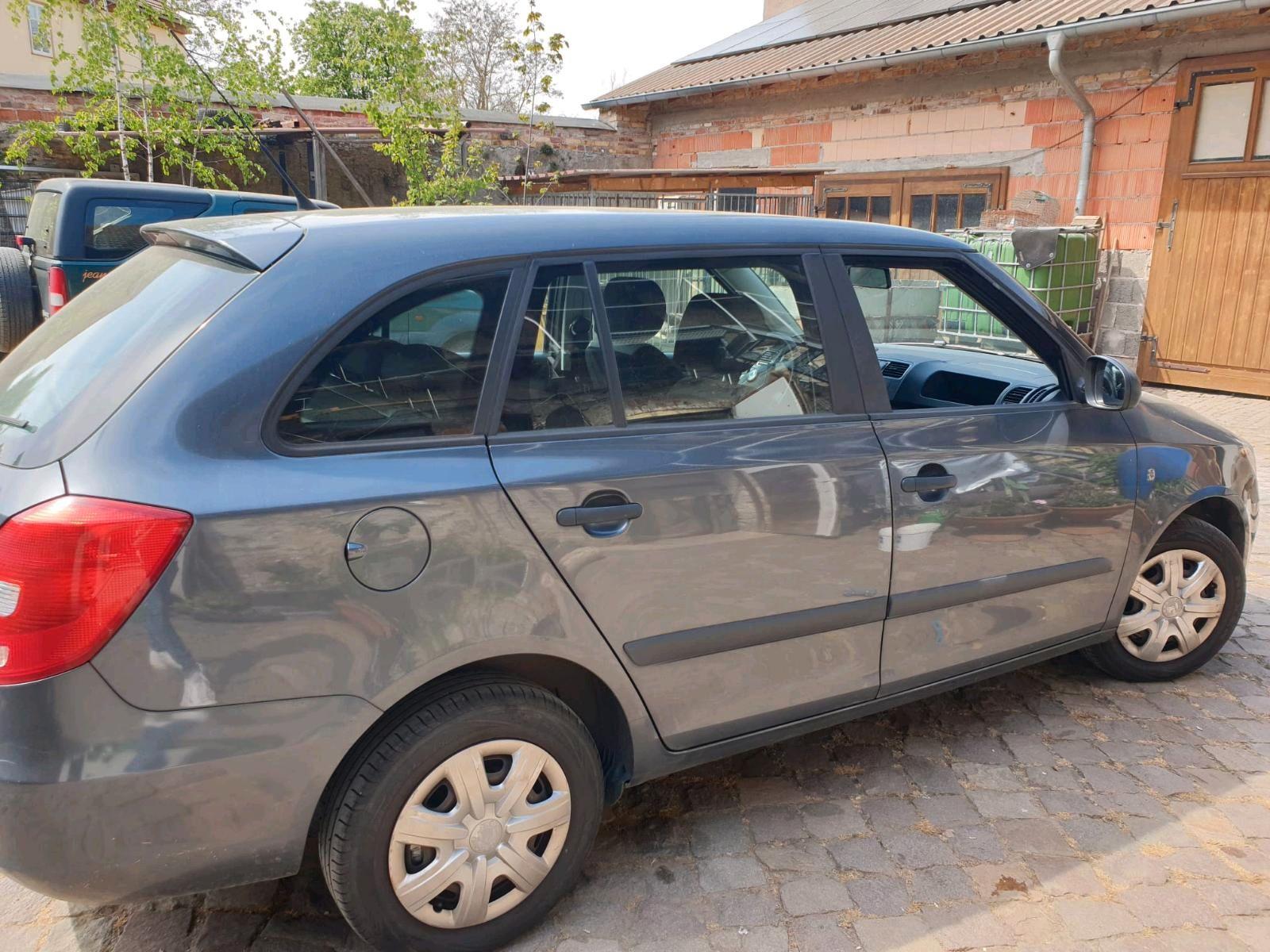Skoda Fabia 2011 — photo 9