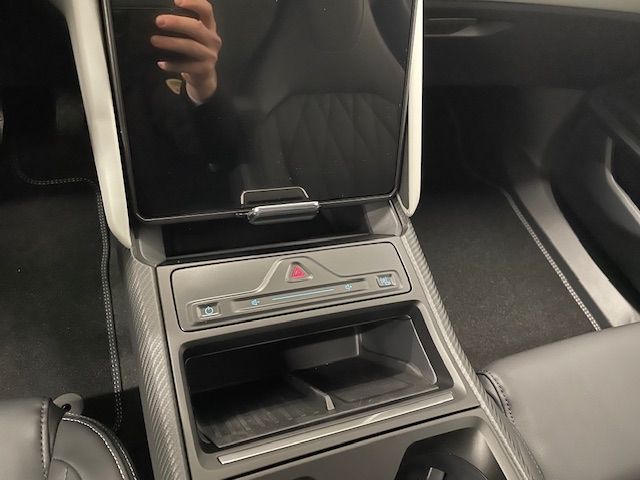 Fahrzeugabbildung Ford Explorer Premium RWD HUD Navi Digitales Cockpit