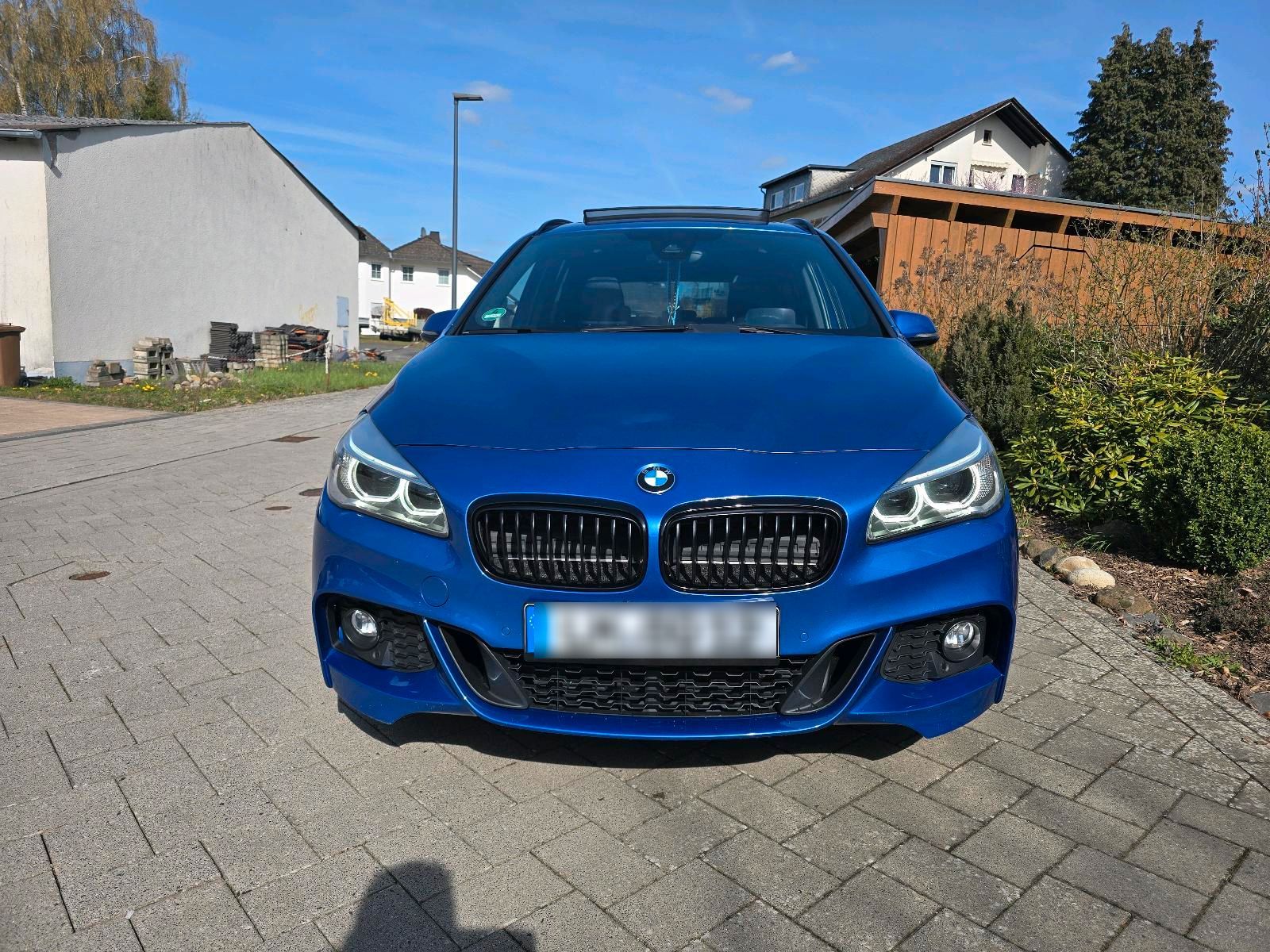 BMW verkaufe/tausche unseren BMW 220d GrandTou...
