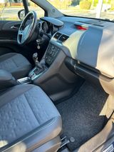 Opel Meriva 1.4 ecoFLEX INNOVATION 88kW INNOVATION - Opel Meriva mit Benzin-Antrieb: 1.8