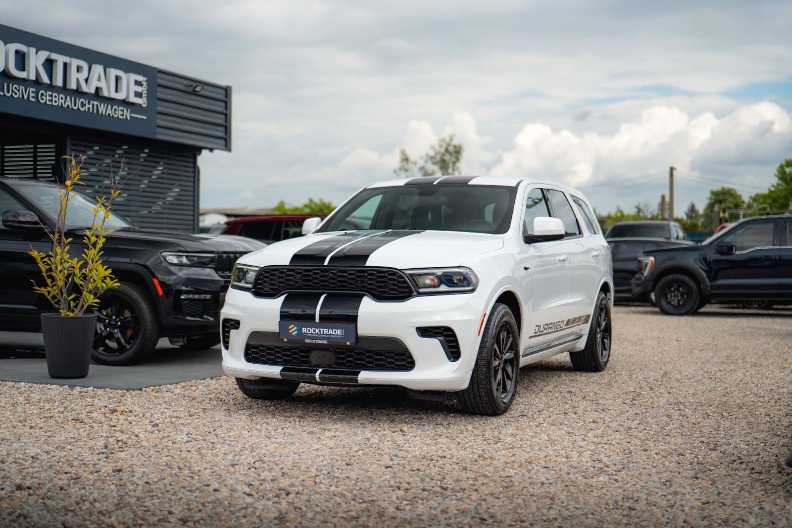 Fahrzeugabbildung Dodge Durango 5.7 V8 R/T SRT 4x4 Night-Paket Modell 22