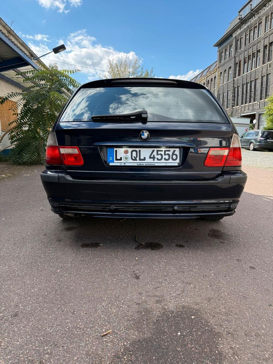 BMW 318 2004 — photo 8