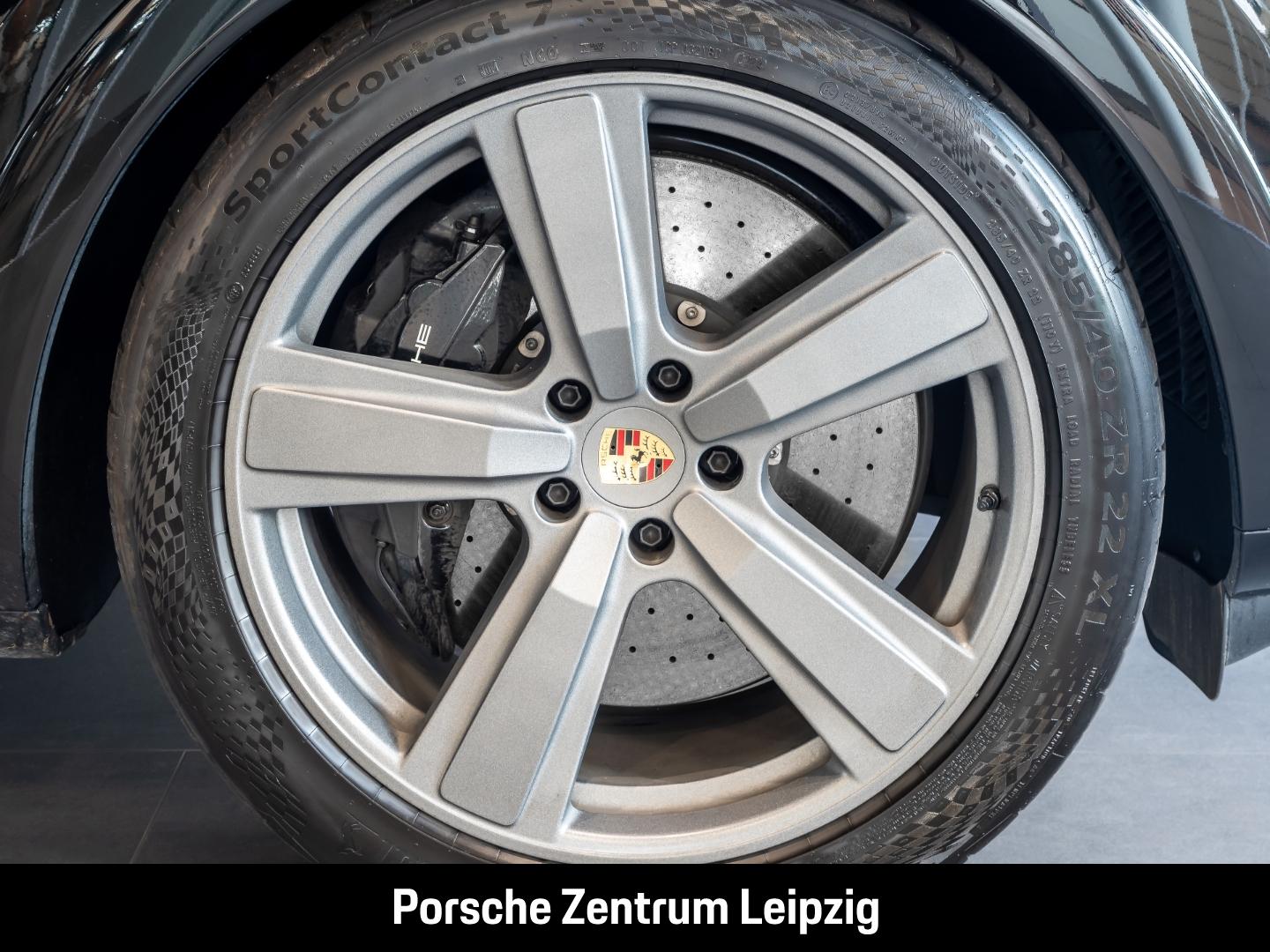 Porsche Cayenne Turbo E-Hybrid PCCB AHK Carbon BeifDispl