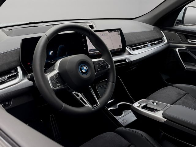 Foto Nummer 7: BMW iX2