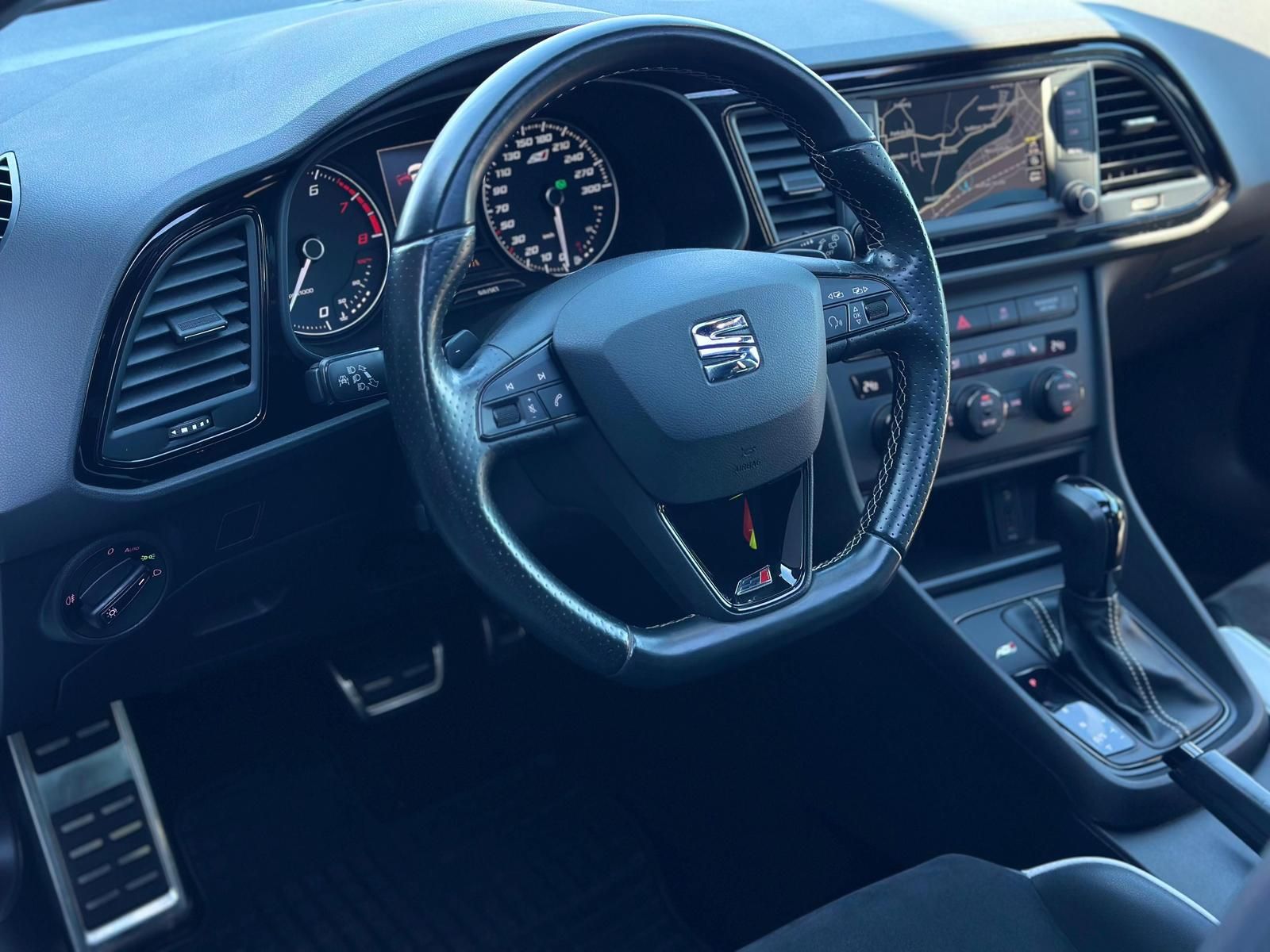 SEAT Leon 2.0TSI Cupra 280* LED#SHZ#TEMPO#SPUR#PANO - Image 25