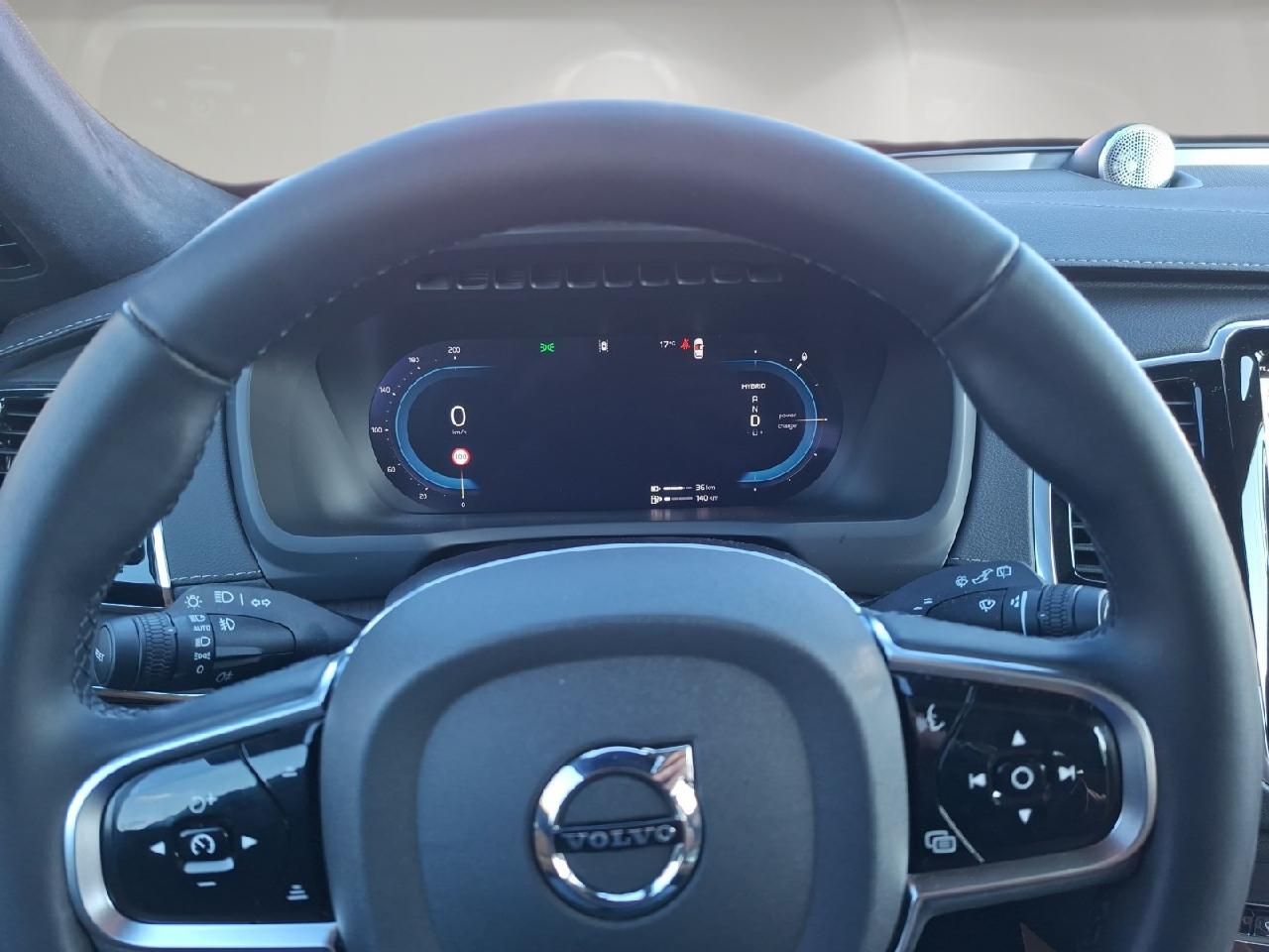 Fahrzeugabbildung Volvo XC90 T8 AWD Ultra Dark Plug-In Hybrid*B&W*