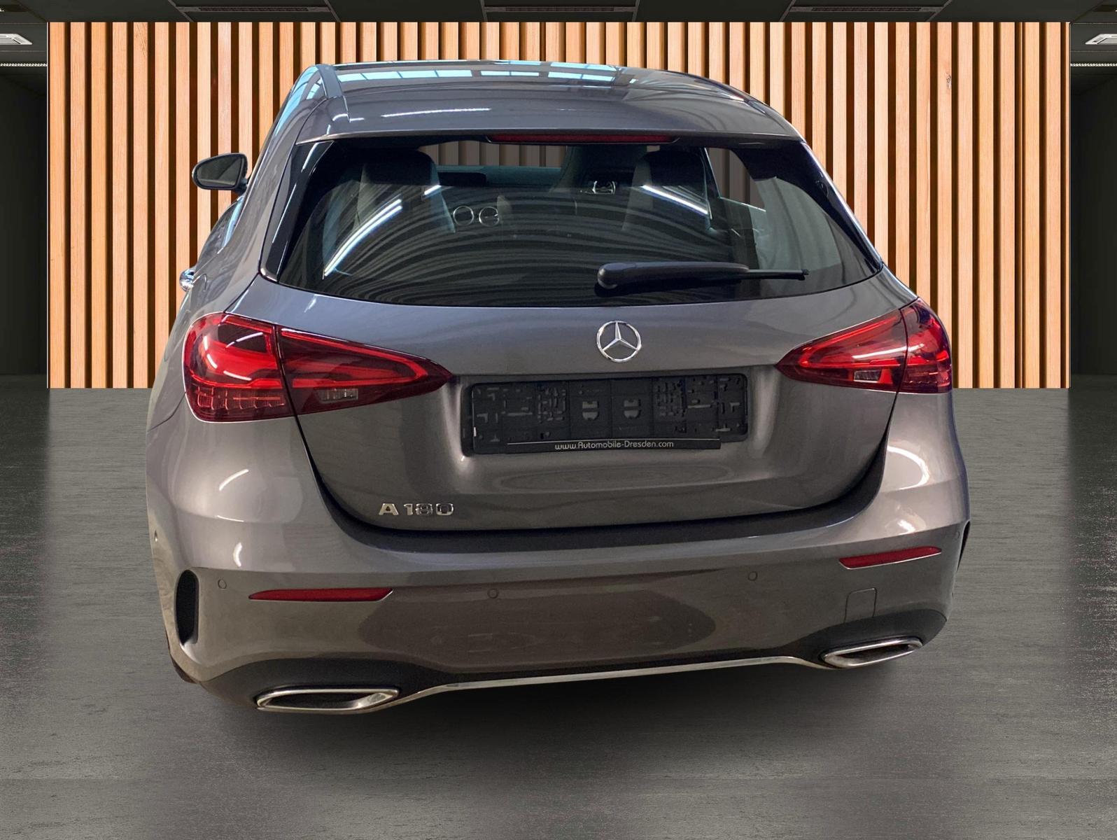 Mercedes-Benz A-Class AMG Line 7G Tronic*Navi*DAB*KeyGo*MBUX*, миниатюра 5