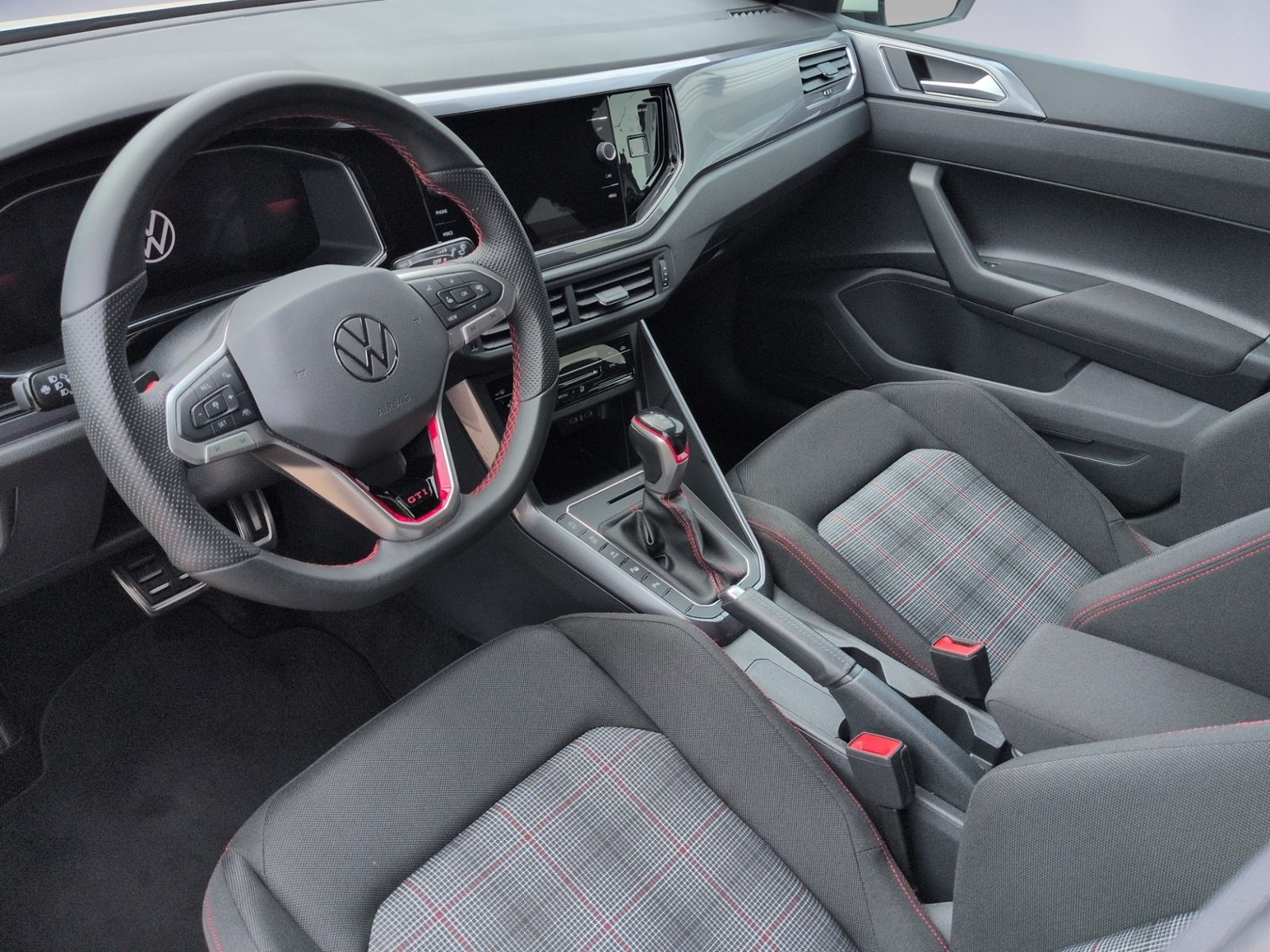 Polo GTI 2.0 TSI DSG CLIMATRONIC+SHZ+LED+