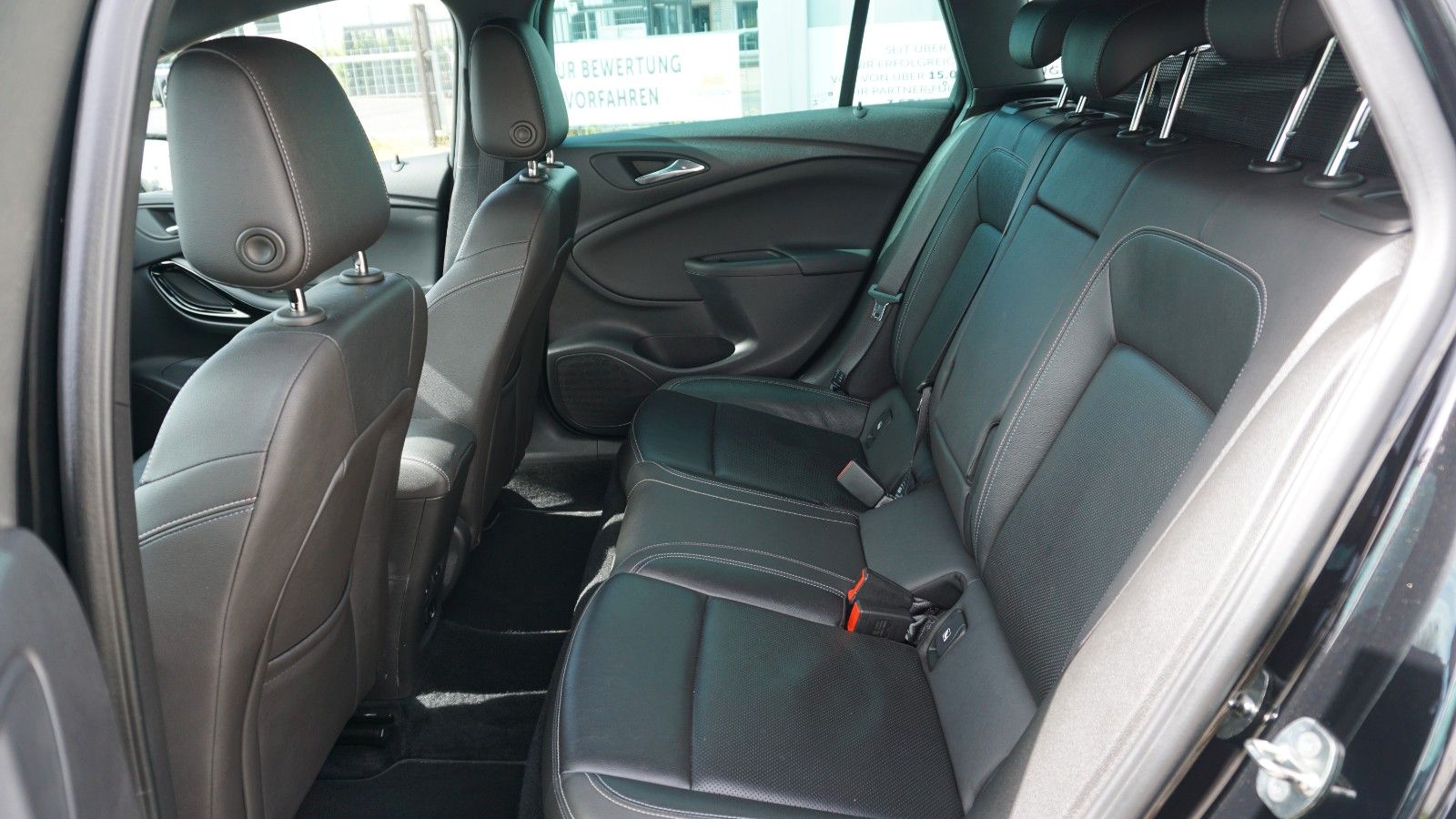Fahrzeugabbildung Opel Astra K Sports Tourer Ultimate,Leder,LED,Nav,OPC