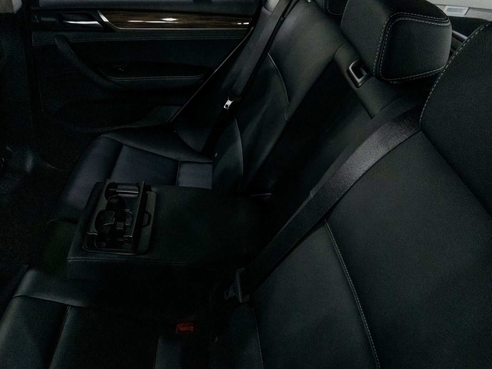Fahrzeugabbildung BMW X3 xD30d Panorama HUD HiFi Xenon PDC Sport Leder