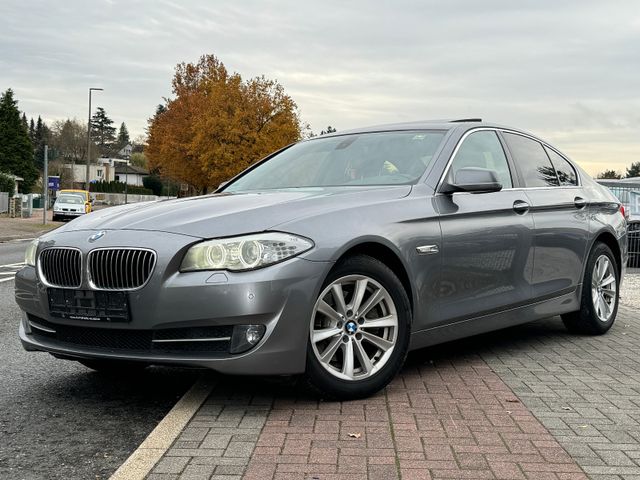 BMW 520d lim. Schiebedach BiXenon Steuerkette Neu 1A