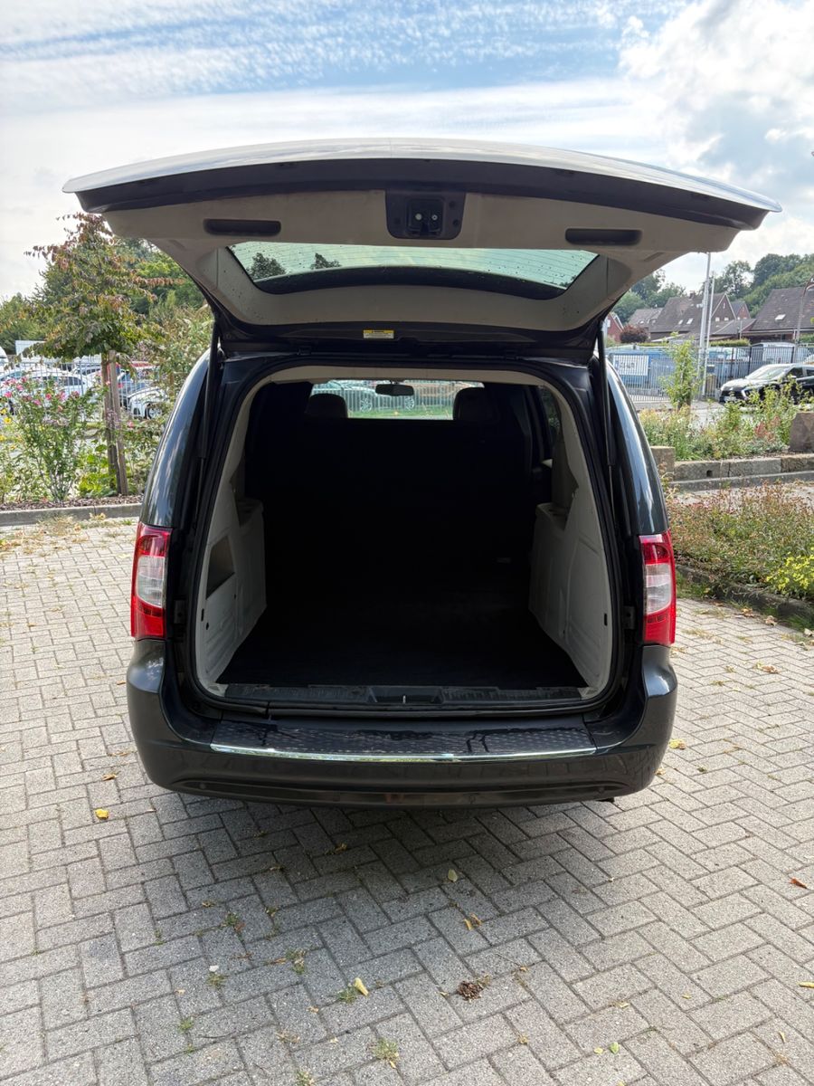 Foto 10 van LANCIA Voyager