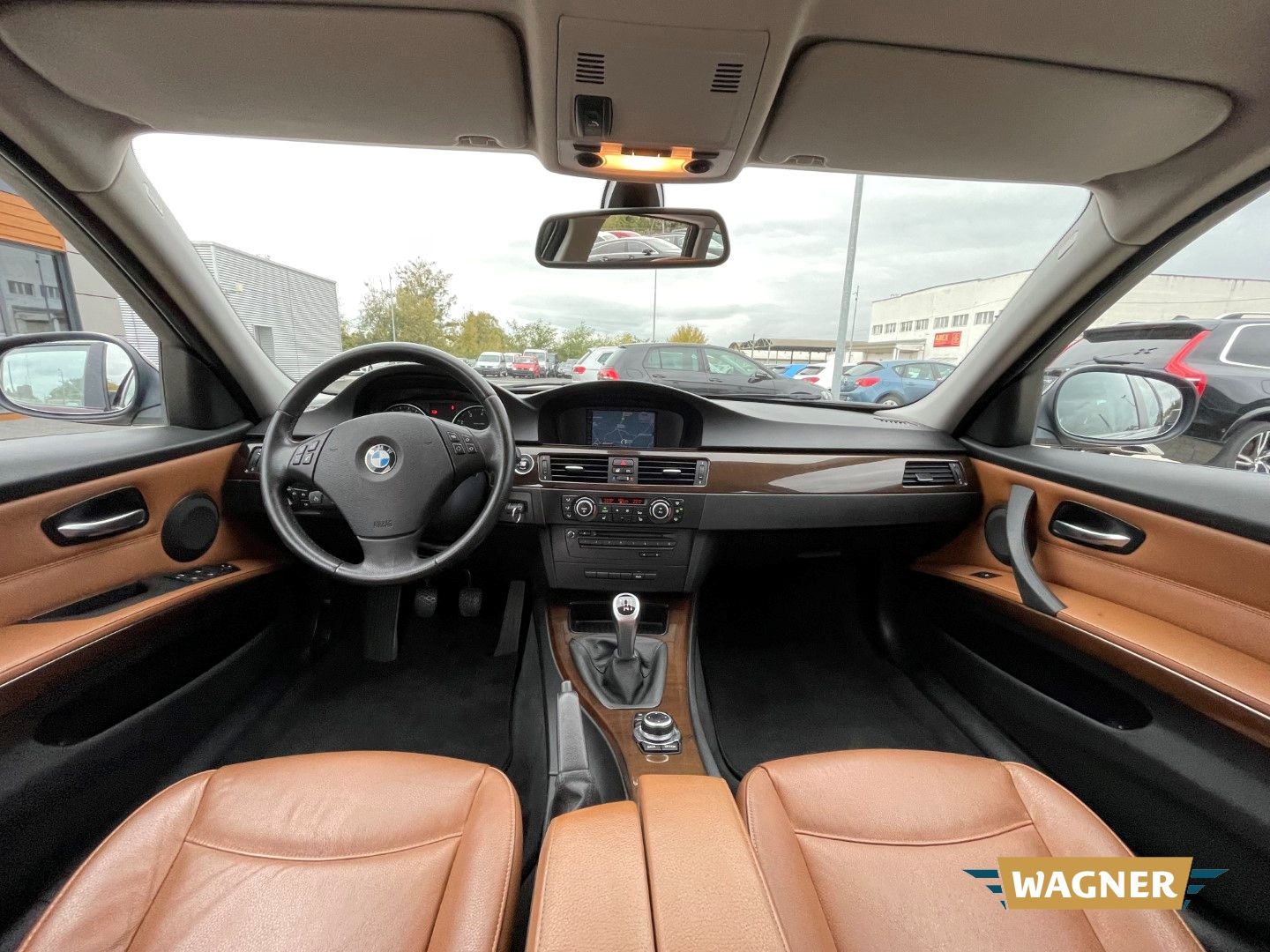 Fahrzeugabbildung BMW 320 i Touring Klimaautomatik Sitzheizung
