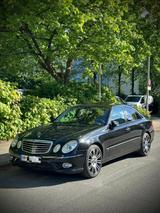 Mercedes-Benz Mercedes Benz W211 E500/E550 V8 AMG Stylin... - Mercedes-Benz E550
